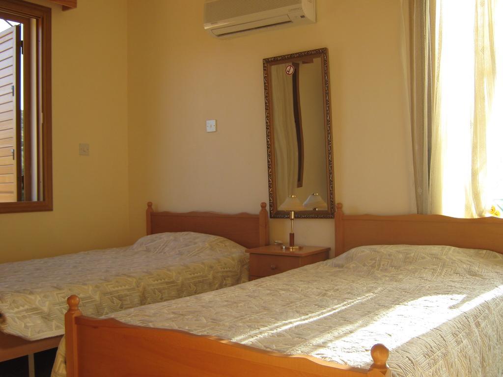Villa Pergia Latchi Polis Quarto foto